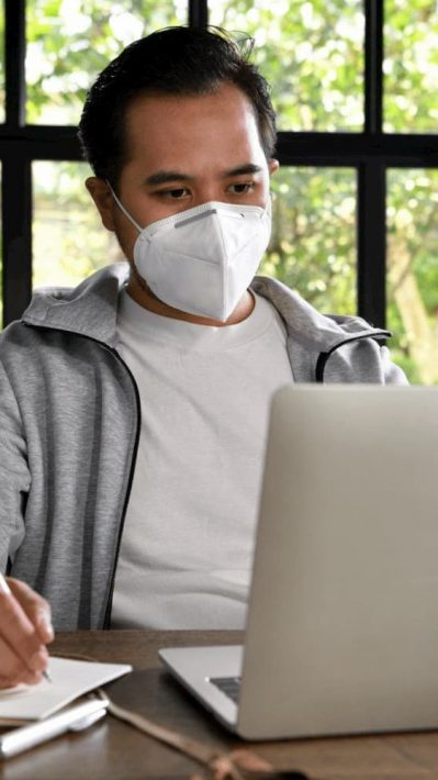 man-work-from-home-coronavirus-covid-19-4NDB3ZX+(1)-1920w